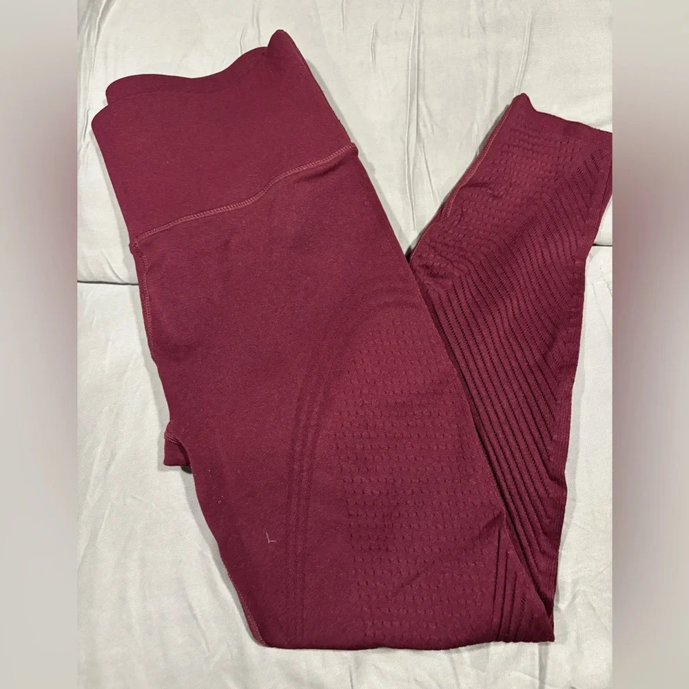 Fabletics SculptKnit Leggings in Deep Burgundy - Picture 1 of 3
